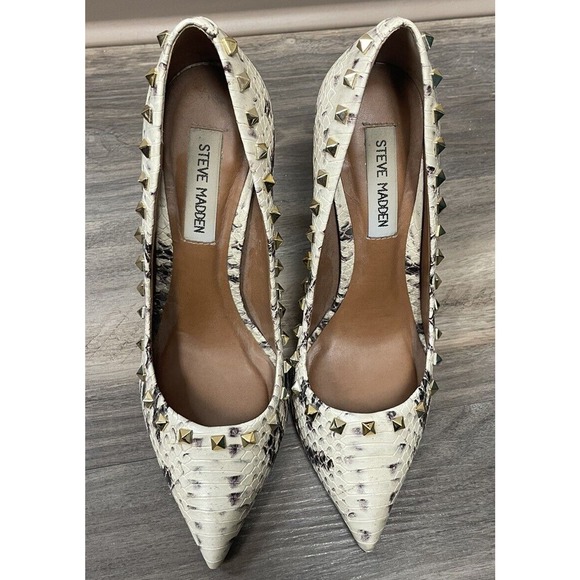 Steve Madden Proto Natural Snake and Gold‎ Studded Pumps Size 7.5 - Picture 2 of 10